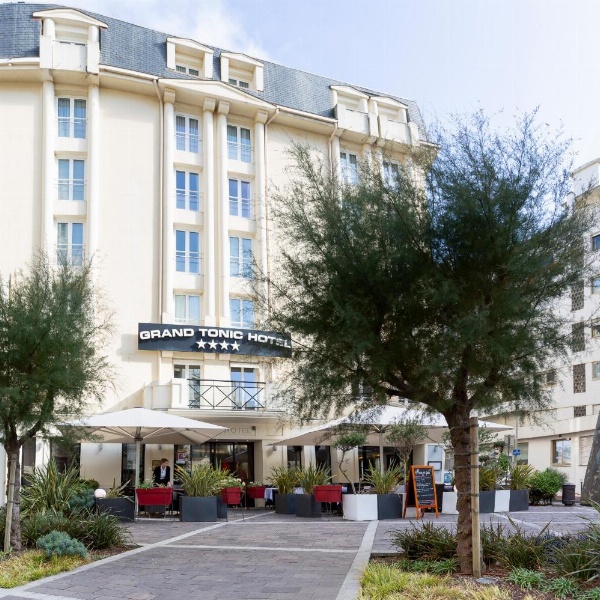 Grand Tonic Hotel Biarritz image 24